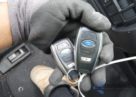 2019 Subaru Impreza 2.0I Limited из США, поврежденный, VIN 4S3GKAU63K3606908